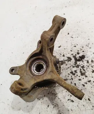 Suzuki Swift II Front wheel hub spindle knuckle