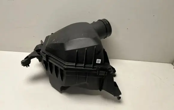 BMW X2 U10 Air filter box 8489429