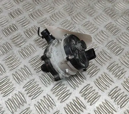 KIA Soul Electric auxiliary coolant/water pump 375W5K4000