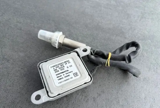 Mercedes-Benz CLS C218 X218 Lambda probe sensor A0009053403 NS0004 ZGS002Q03