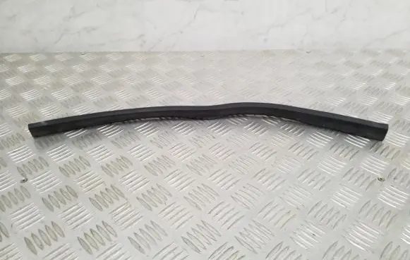 Mercedes-Benz C W204 Engine compartment rubber A2046280198