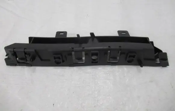 Citroen C5 Fender mounting bracket 9681058980