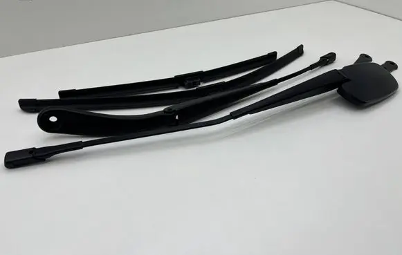 Mercedes-Benz B W246 W242 Windshield/front glass wiper blade A2468202000