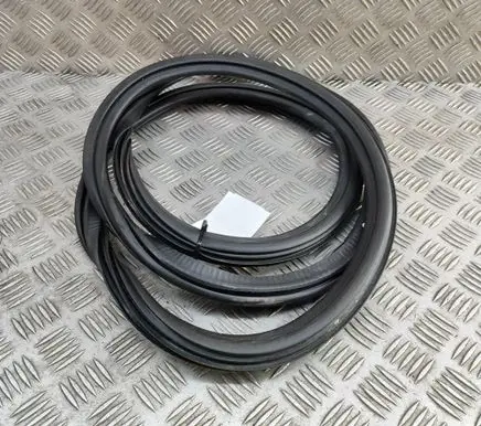 Audi A3 S3 8V Rubber seal front coupe door 8V5831721A
