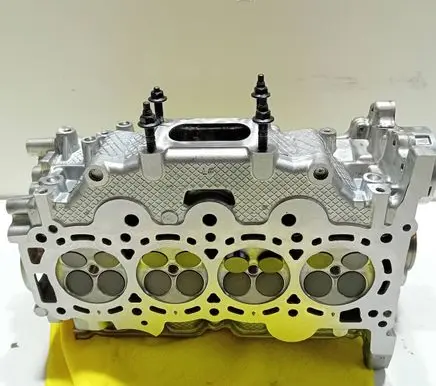 KIA Rio Engine head 2211108000 2435008020