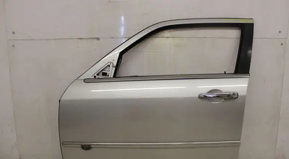 Chrysler 300 - 300C Front door
