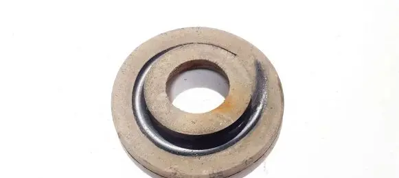 Skoda Octavia Mk2 (1Z) Front coil spring rubber mount 1k0512149b