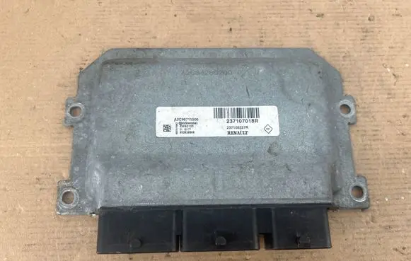Renault Clio IV Engine control unit/module 237107018R A2C98711500 237105337R