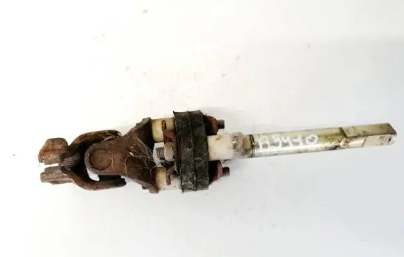 Nissan X-Trail T30 Steering column universal joint