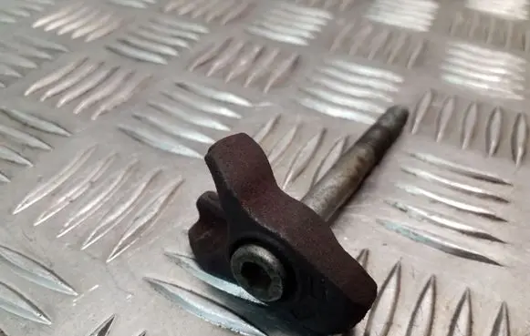 Jaguar XF X250 Fuel Injector clamp holder