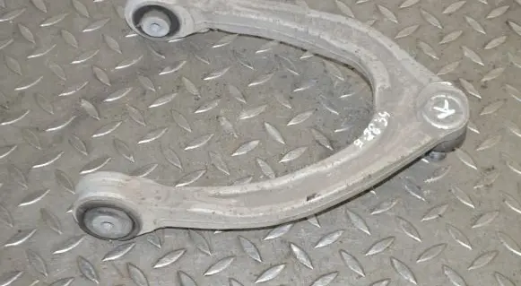 Alfa Romeo Giulia Front lower control arm/wishbone