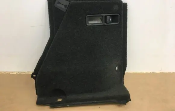 Land Rover Range Rover L322 12 V Socket (rear) 51477027276 RTFRH06732 179008