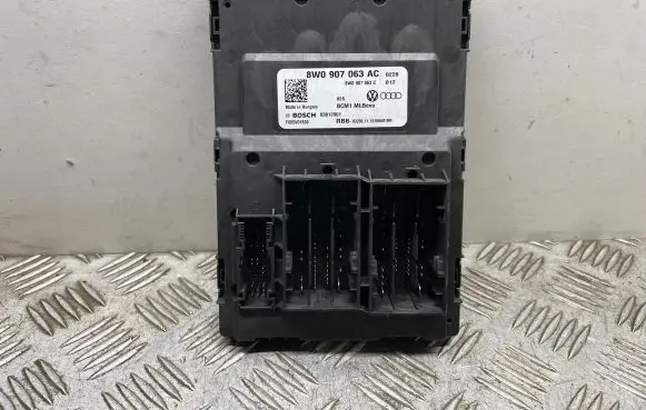 Audi A4 S4 B9 Comfort/convenience module 8W0907063AC 8W0907063C