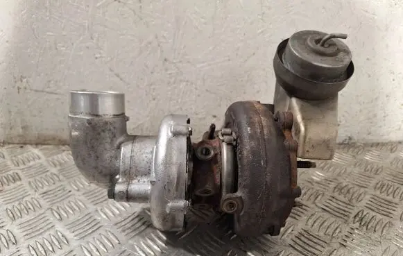 Toyota Auris 150 Turbo 172010R021 07071700267