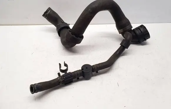 Volkswagen Touareg I Engine coolant pipe/hose 7L6122291F