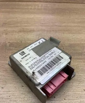 Opel Omega B1 Airbag control unit/module 90491004 5WK4087