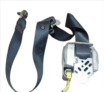 Toyota Corolla Verso E121 Front seatbelt L153004
