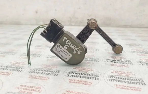 Volkswagen Touareg I Rear air suspension level height sensor 7L0616571B