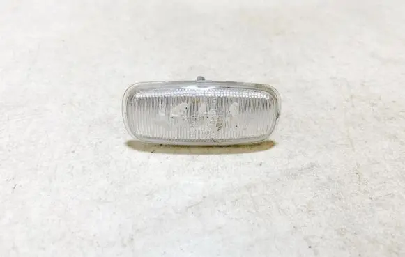 Audi A6 S6 C5 4B Front fender indicator light 014411408n 08-441-1408n-c