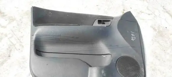 Toyota Corolla Verso E121 Front door card panel trim