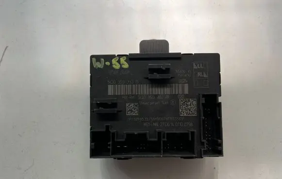 Volkswagen Golf VII Door control unit/module 5Q0959393B