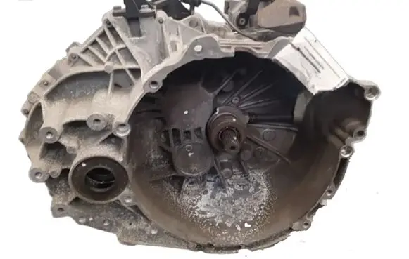 Volvo V40 Manual 6 speed gearbox 36010298