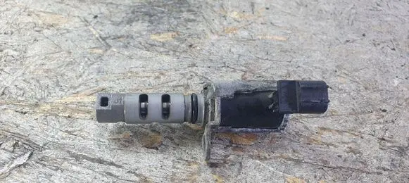 Toyota Corolla Verso AR10 Camshaft vanos timing valve 1533022030