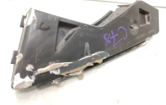 Volkswagen PASSAT B6 Front bumper mounting bracket 3C0807506