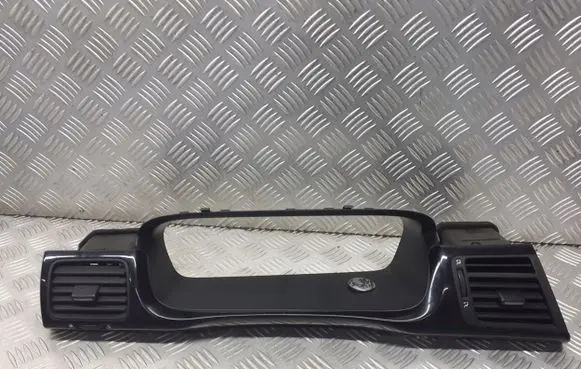 Honda FR-V Dashboard air vent grill cover trim 77630-SJD-G020