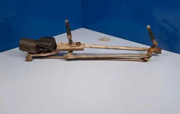 Ford Focus Front wiper linkage and motor 0390241362