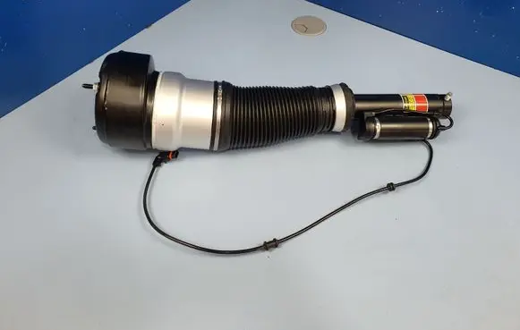 Mercedes-Benz S W221 Air suspension front shock absorber A2213204913 A2213209113 A2213203513
