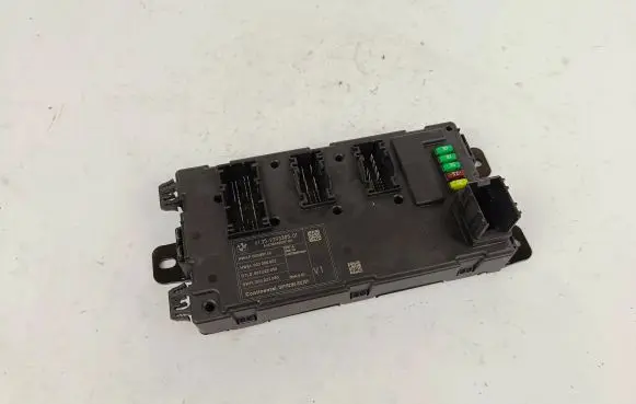 BMW 1 F20 F21 Other control units/modules 9293305 00000F4C A2C30450007