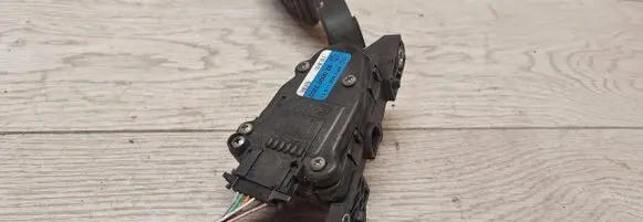 Renault Laguna II Accelerator throttle pedal 8200003392