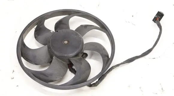 Volkswagen Polo VI Air conditioning (A/C) fan (condenser) 
