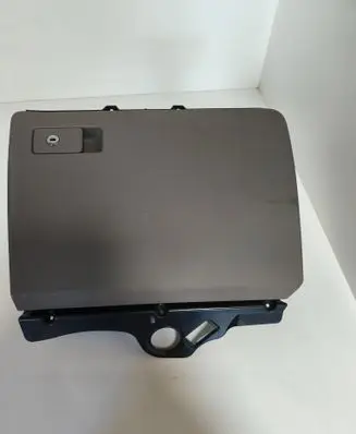 Glove box