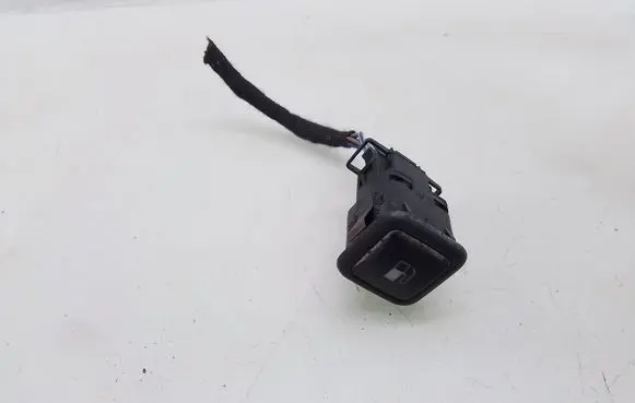 Seat Toledo II (1M) Fuel tank opening switch 3B0959833A