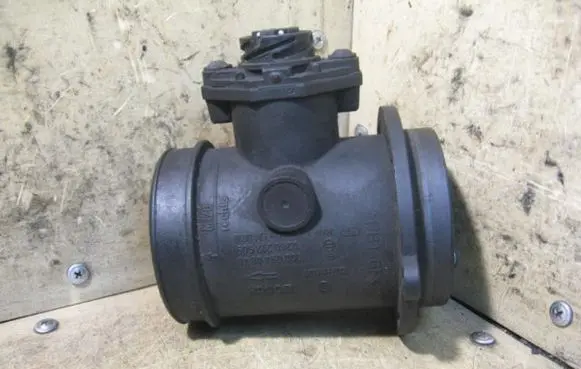 Mercedes-Benz E W210 Mass air flow meter 0000940848 29TDI BOSCH0280217509