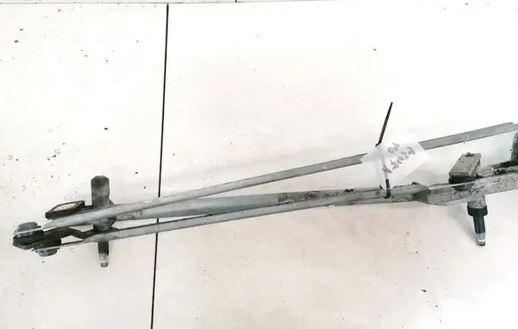 Ford Focus Front wiper linkage and motor