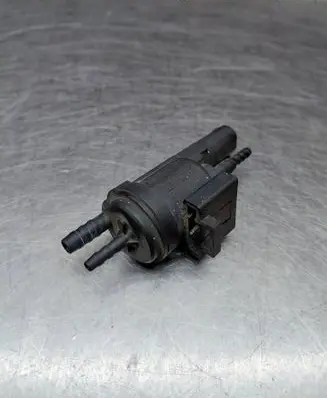 Mercedes-Benz E W211 Valve vacuum 0025401497