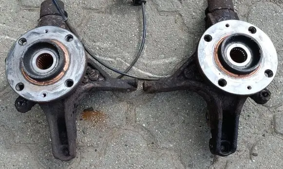 Citroen C4 I Picasso Rear wheel hub