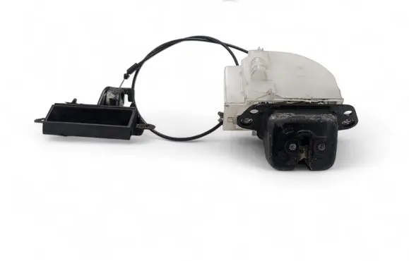 Subaru Outback Tailgate/trunk/boot lock/catch/latch 63160-AG001 63032-AG011