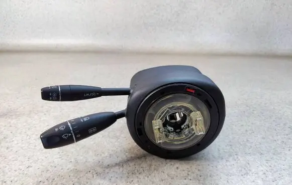 Mercedes-Benz E C207 W207 Wiper turn signal indicator stalk/switch A2124407503