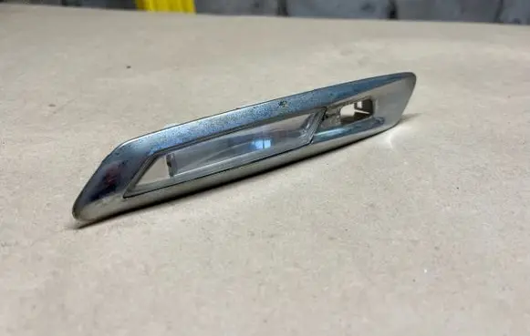 BMW 5 F10 F11 Front fender indicator light 7154168 7154170 01088702