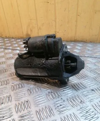 Skoda Superb B5 (3U) Starter motor 068911024E D7R33