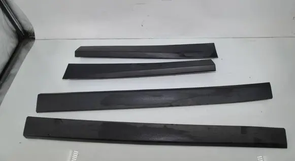 BMW X1 F48 F49 Front door trim (molding) 7352091 51137352091 7352092
