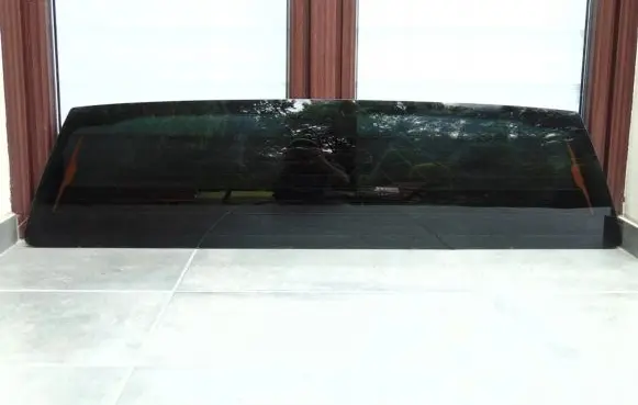 Ford Escort Rear windscreen/windshield window 