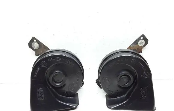 Volvo V70 Horn signal 31276805 31276806