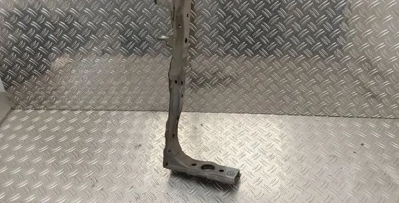 Toyota RAV 4 (XA30) Side radiator support slam panel 