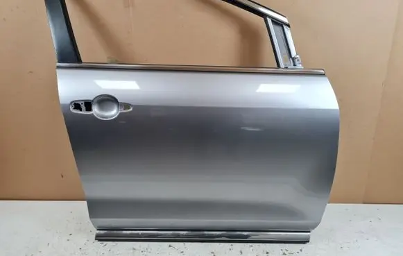 Mazda CX-7 Front door