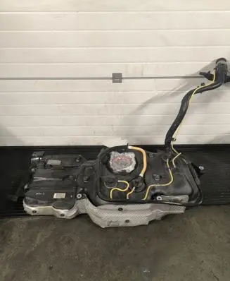 Porsche Macan (95B) Fuel tank 95B201021E
